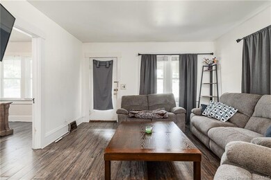 1737 McDonald Ln, New Albany, IN 47150 - photo 3