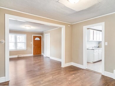 1327 Hickory St, Waukegan, IL 60085 - photo 5