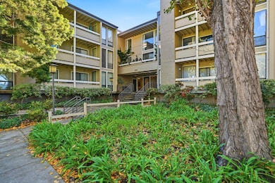 1171 Compass Ln unit 305, Foster City, CA 94404 - photo 2