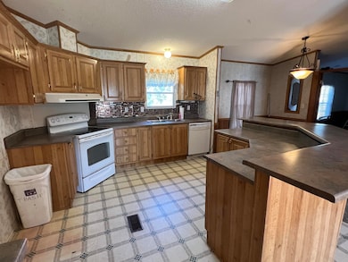 2018 Broome Rd, Hephzibah, GA 30815 - photo 5