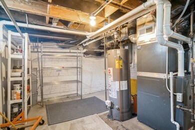 681 25th St, Des Moines, IA 50312 - photo 6