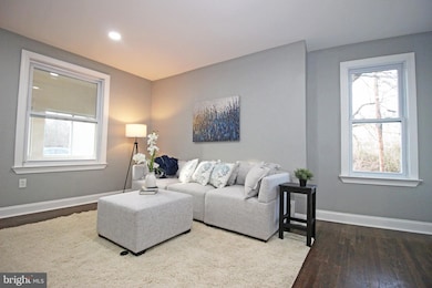 301 Poplar St, Darby, PA 19023 - photo 5