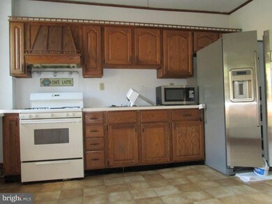 400 W Wayne Ave, Wayne, PA 19087 - photo 7