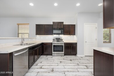 8221 W Atlantis Way, Phoenix, AZ 85043 - photo 5