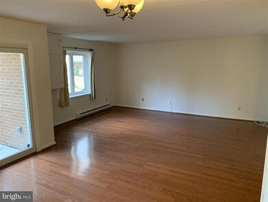300 Winding Way unit B19, Downingtown, PA 19335 - photo 4