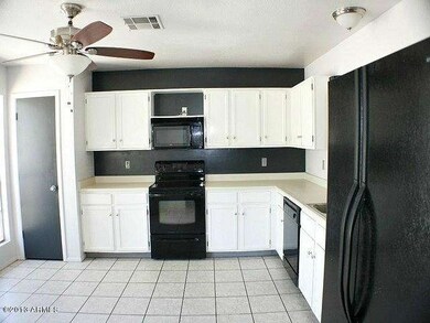 023-265899 - Kitchen alternative view (2