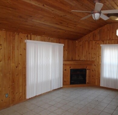 17 Laurel 004