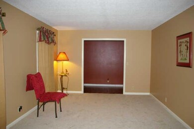 208 Deerfield Cir, Manchester, TN 37355 - photo 4