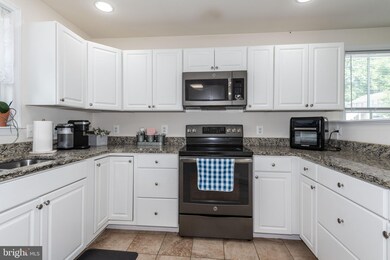 832 Brunswick St, Brunswick, MD 21716 - photo 7