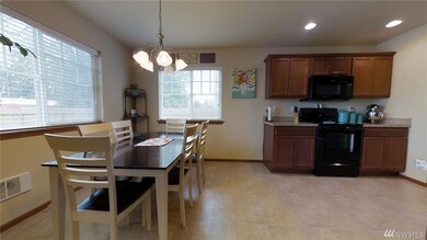 1271 Spruce Cir unit 7B, Lynden, WA 98264 - photo 2