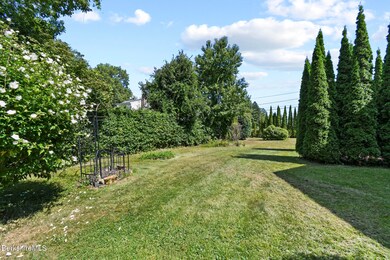 787 Williams St Pittsfield MA 01201-007