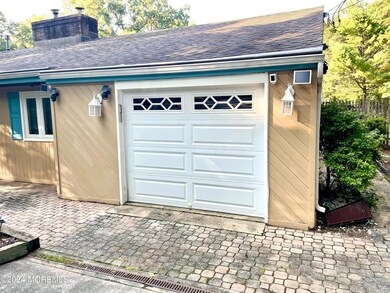 Attached Garage