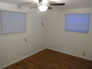 243 Ensenada Dr, Carpentersville, IL 60110 - photo 7