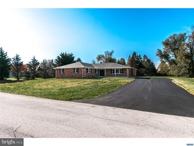 500 Coach Dr, Bear, DE 19701 - photo 2