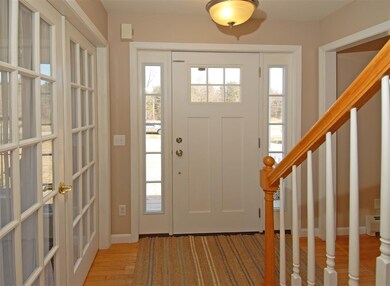 16 Stephen Dr, Stratham, NH 03885 - photo 4