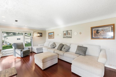 965 E Donald St, Waterloo, IA 50703 - photo 5