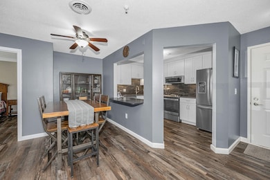 3 Bartemus Trail unit U106, Nashua, NH 03063 - photo 5