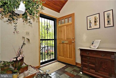 2946 Torrey Place, Alexandria, VA 22302 - photo 3