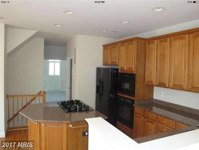 9963 Cyrandall Dr, Oakton, VA 22124 - photo 2