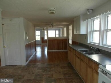 250 Columbia St, Harpers Ferry, WV 25425 - photo 3
