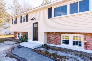 37 Shawnee Rd, Pepperell, MA 01463 - photo 2
