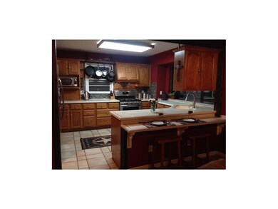 8903 Widmer Rd, Lenexa, KS 66215 - photo 7