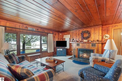 6258 Ridge Rd, Oscoda, MI 48750 - photo 5