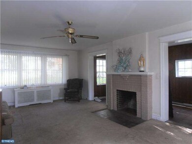 40 S Pennock Ave, Upper Darby, PA 19082 - photo 4