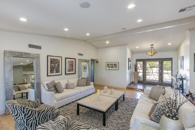 6) LIVING ROOM