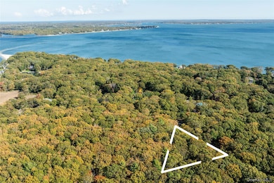 11195 N Bayview Rd, Southold, NY 11971 - photo 4