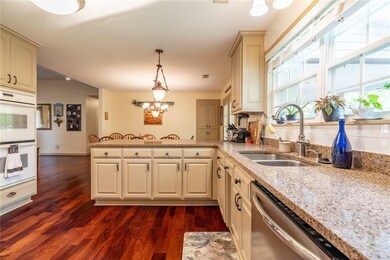 14853 Park Ridge Dr, Lowell, AR 72745 - photo 7