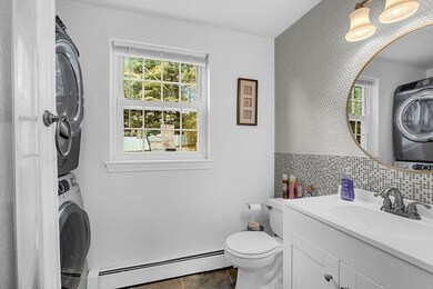 464 Florence St, Leominster, MA 01453 - photo 5