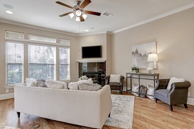 922 Fisher St unit F, Houston, TX 77018 - photo 7