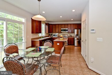 10276 Stewards Chance Ln, White Plains, MD 20695 - photo 5