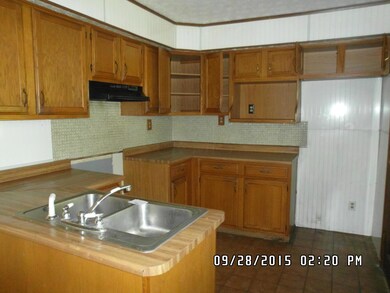 6436 Putnam Dr, Circleville, OH 43113 - photo 6