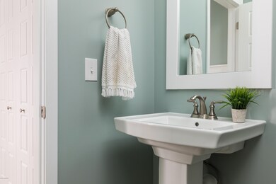 HalfBath HRB037-E2390-2