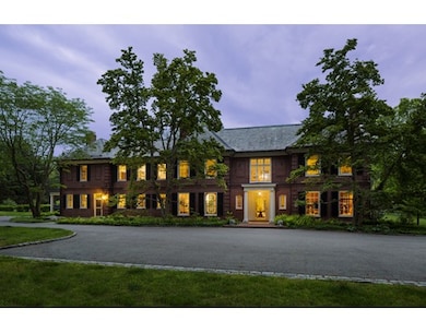 331 North St, Medfield, MA 02052 - photo 2