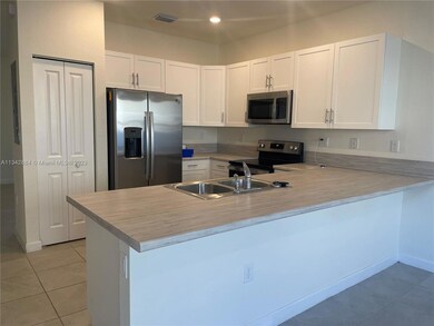 3411 W 112th Terrace unit 3411, Hialeah, FL 33018 - photo 3