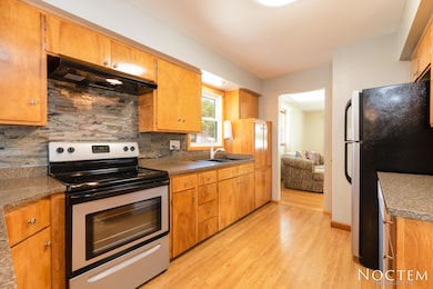 1412 N 18th St-9