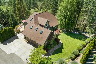 766 Rhonda Dr, Grants Pass, OR 97527 - photo 2