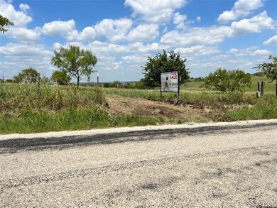 2805 Cr 4010, Decatur, TX 76234 - photo 2