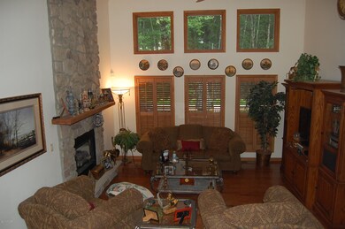 137 Broadmoor Dr, Hawley, PA 18428 - photo 5