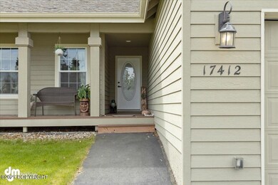 02-exterior front-8045