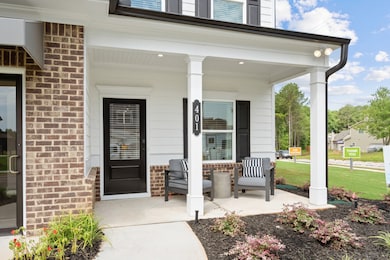 302 Idell Ct, Clarksville, TN 37043 - photo 2