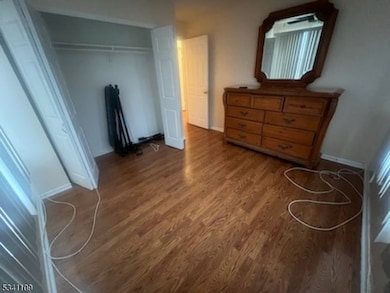 11 Seton Hall Dr, Newark, NJ 07103 - photo 2