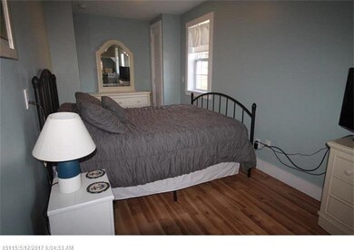 27 Boothbay Road bedroom