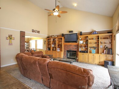 1804 W Gulfport St, Broken Arrow, OK 74011 - photo 4