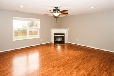 10883 Veon Dr, Fishers, IN 46038 - photo 4