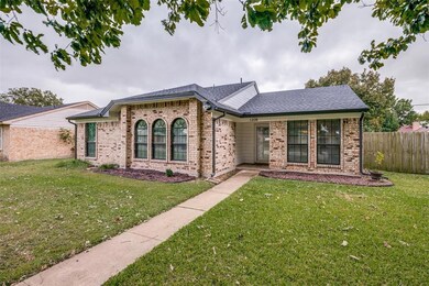 1208 Devonshire Ln, Wylie, TX 75098 - photo 3