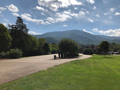 Cove Creek Entry
